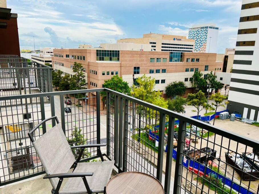Apto 1 Bed - Kitchen - Free Parking Apartment ฮูสตัน ภายนอก รูปภาพ