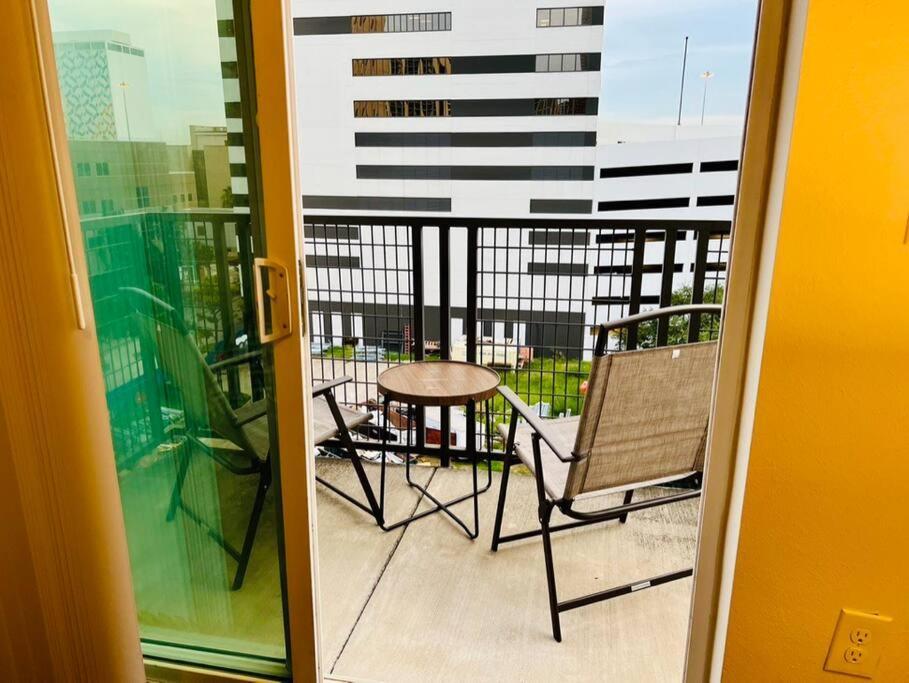 Apto 1 Bed - Kitchen - Free Parking Apartment ฮูสตัน ภายนอก รูปภาพ