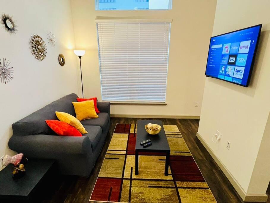 Apto 1 Bed - Kitchen - Free Parking Apartment ฮูสตัน ภายนอก รูปภาพ