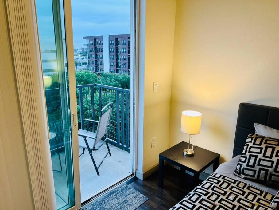 Apto 1 Bed - Kitchen - Free Parking Apartment ฮูสตัน ภายนอก รูปภาพ