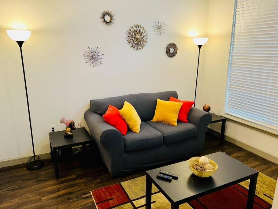 Apto 1 Bed - Kitchen - Free Parking Apartment ฮูสตัน ภายนอก รูปภาพ
