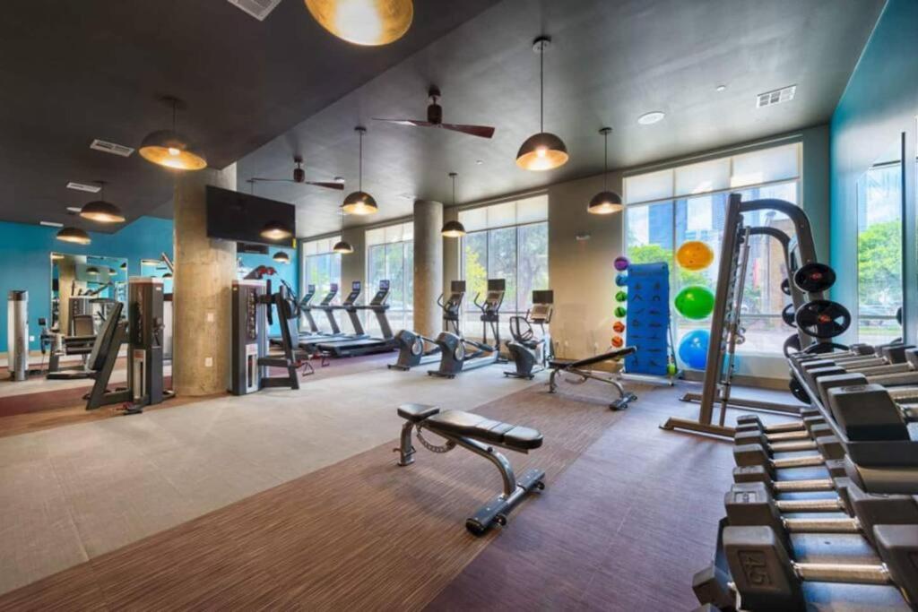 Apto 1 Bed - Kitchen - Free Parking Apartment ฮูสตัน ภายนอก รูปภาพ