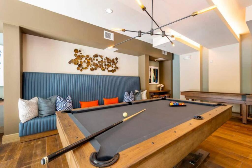 Apto 1 Bed - Kitchen - Free Parking Apartment ฮูสตัน ภายนอก รูปภาพ